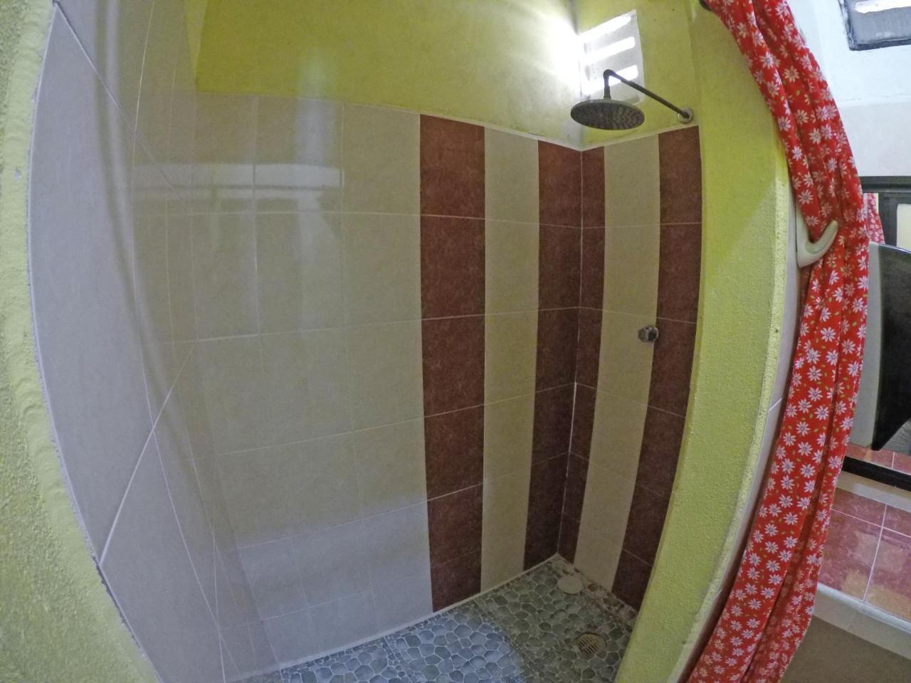 Hostel Playa Playa del Carmen Bilik gambar